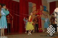 30-летие средней общеобразовательной школы № 3 г. Кызыла (отрывки из школьной газеты)