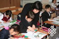 30-летие средней общеобразовательной школы № 3 г. Кызыла (отрывки из школьной газеты)