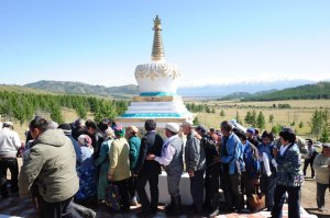 Many colors of faith in Tuva