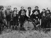 Потомки шаманов Тувы, Бурятии и Якутии поведают родовые предания томичам