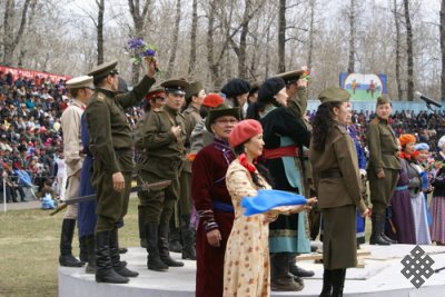 Леонид Кан-оол назван лучшим драматургом Театра масс России, а «Кызыл кош» — лучшим спортивным праздником