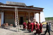 Буддийские реликвии освятили новый Устуу-Хурээ