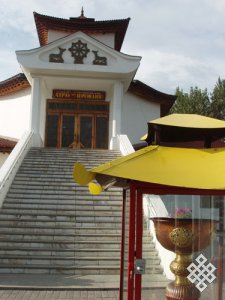 Туву посетит директор Библиотеки тибетских трудов и архивов геше Лхакдор