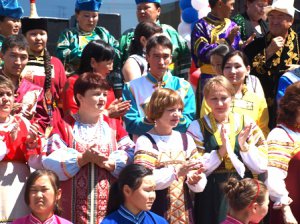 В Туве принята целевая программа национально-культурного развития народов республики на 2013 – 2016 годы