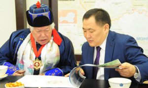 Монгуш Кенин-Лопсан получил орден «Буян-Бадыргы» I степени