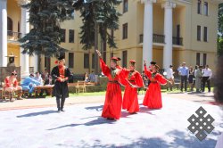 В Москве прошел монгольский Наадам-2014